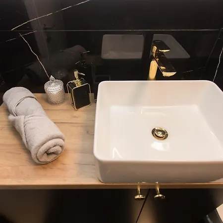 Apartment Gold *